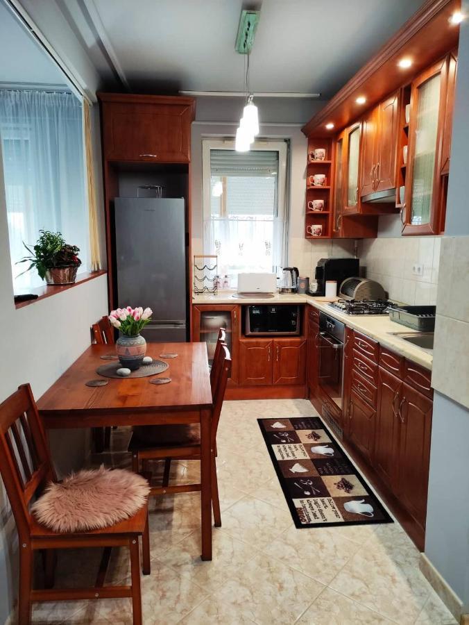 Sára Apartman Nyíregyháza Kültér fotó